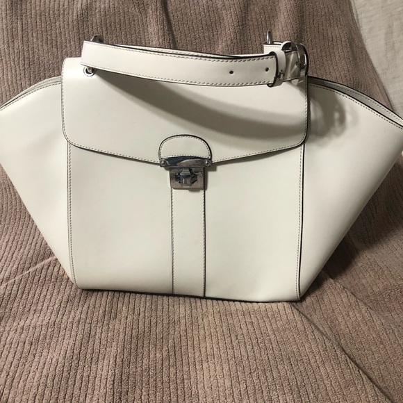 ALBERTA DI CANIO HANDBAG - Picture 1 of 10